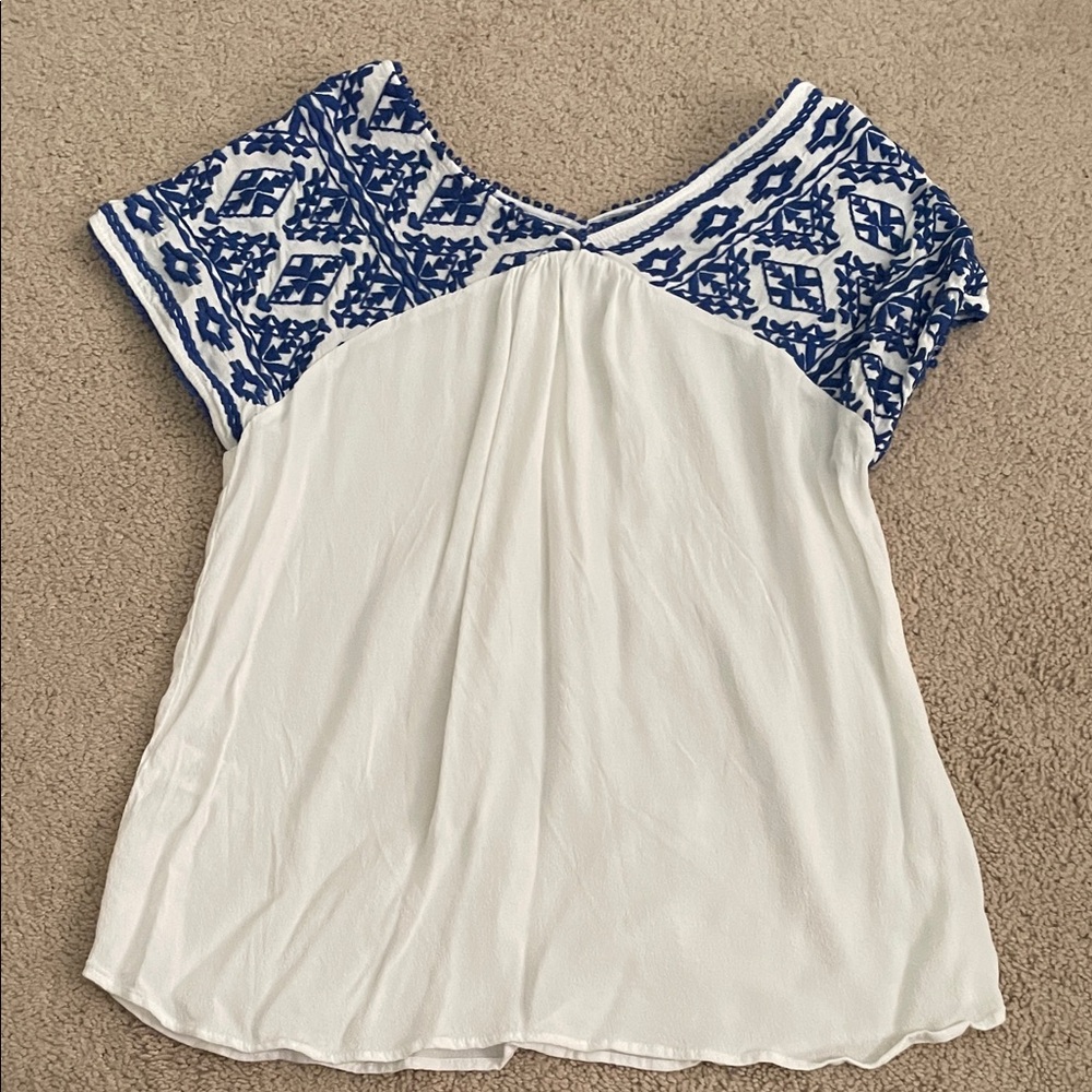 Daniel Rainn White Blouse with Blue Embroidery
